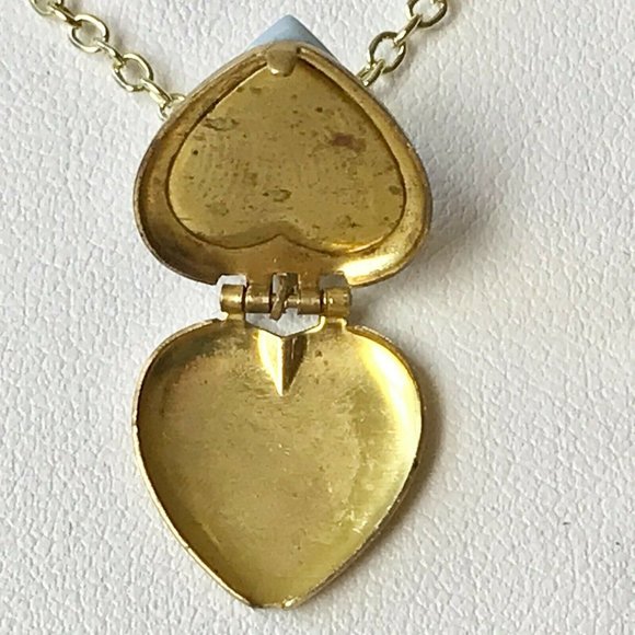 Vintage Gold Blue Cameo Heart Locket Necklace Dainty Small 18" Plated - Picture 4 of 11